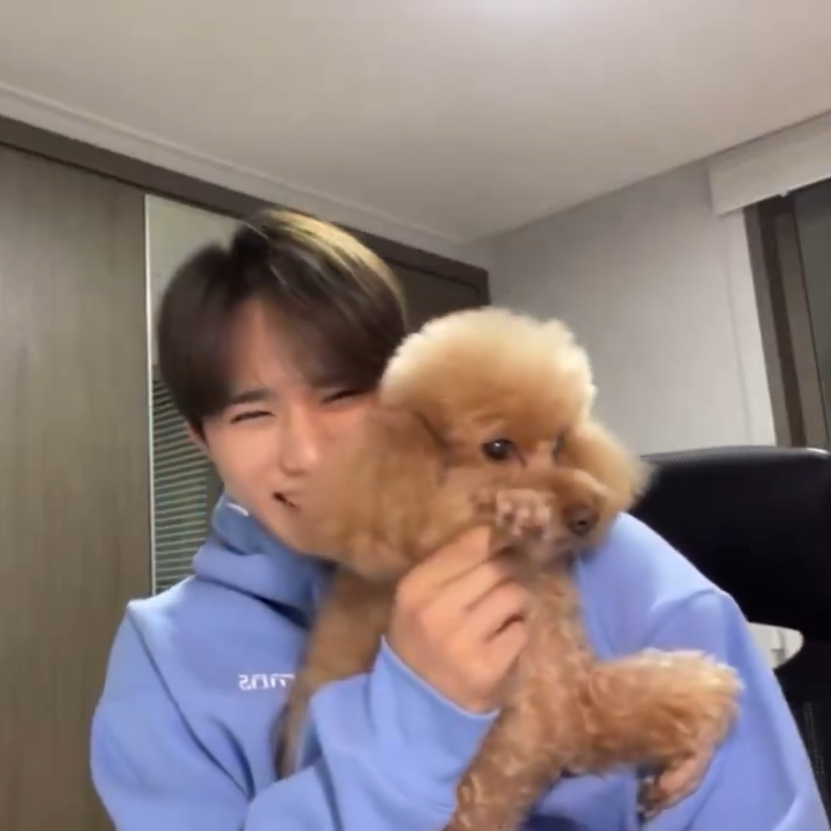 Behind-the-scenes cut of Kim Junseo (ALPHA DRIVE ONE)