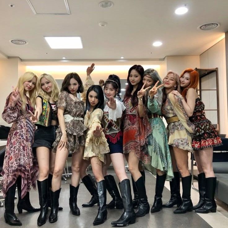 Latest photo of TRI.BE