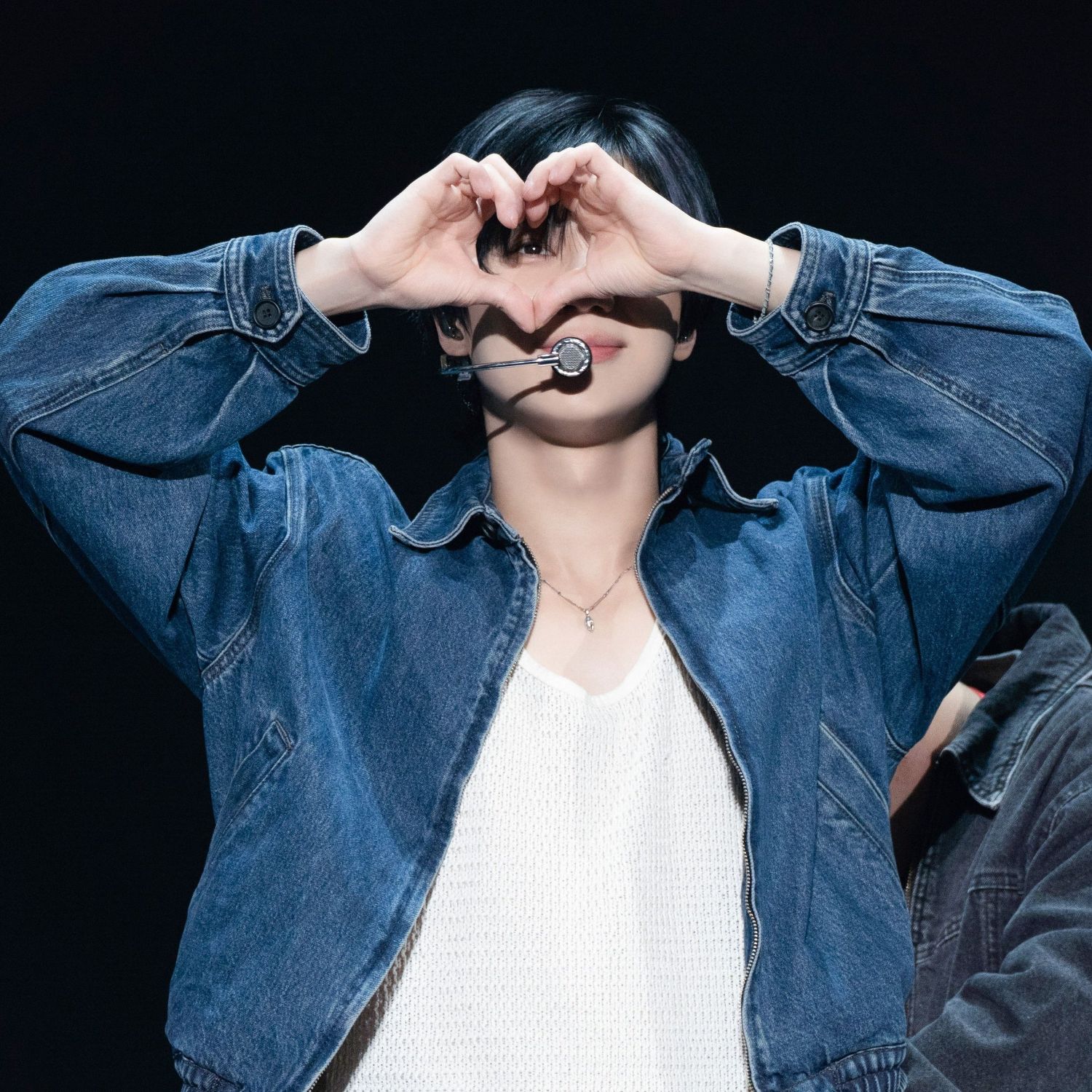 A moment captured by Taemin (SHINee)'s fan
