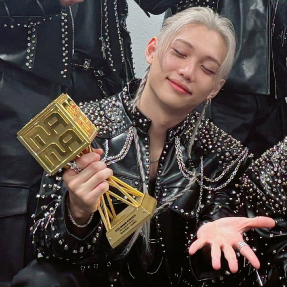 Latest photo of Felix (Stray Kids)