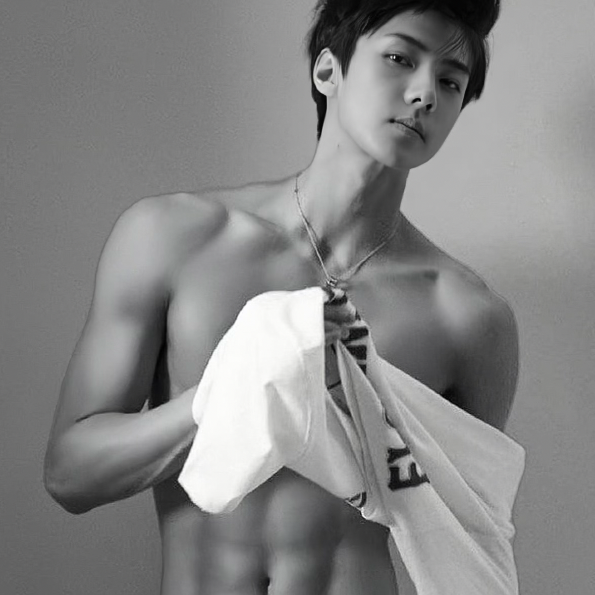 Recent activity shot of Sehun (EXO)
