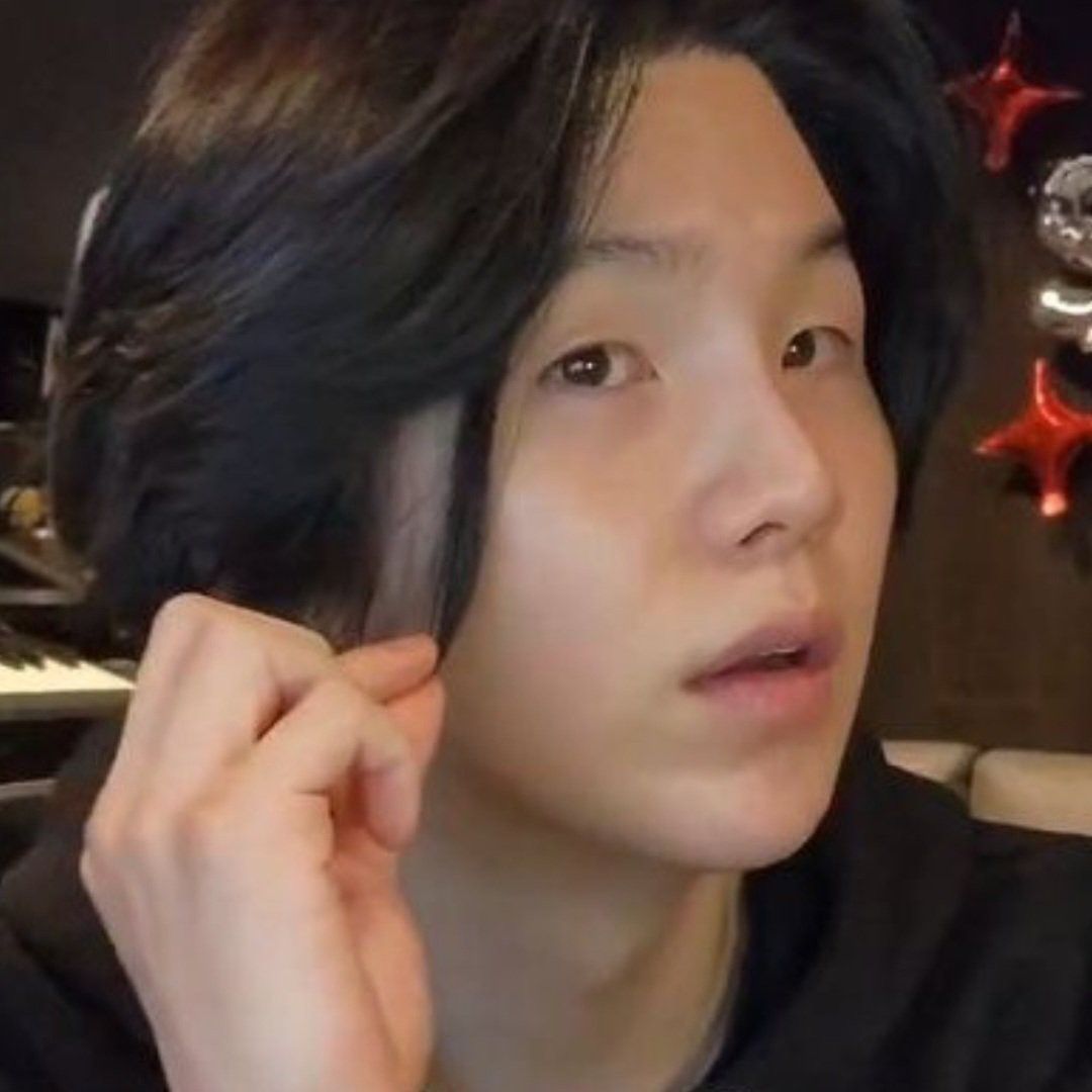 Behind-the-scenes cut of SUGA (BTS)