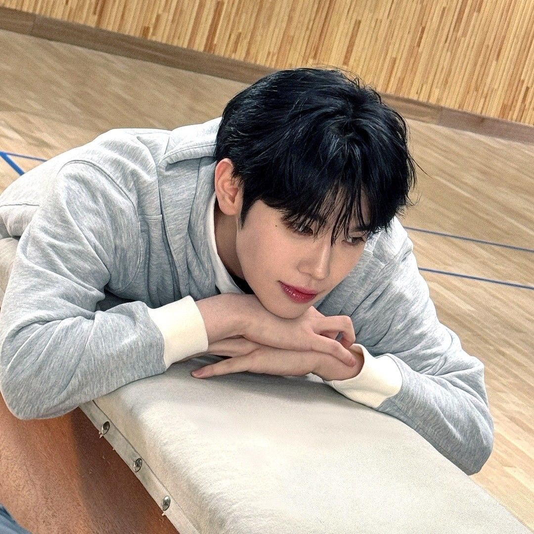 Latest photo of Kim Taerae (ZEROBASEONE)