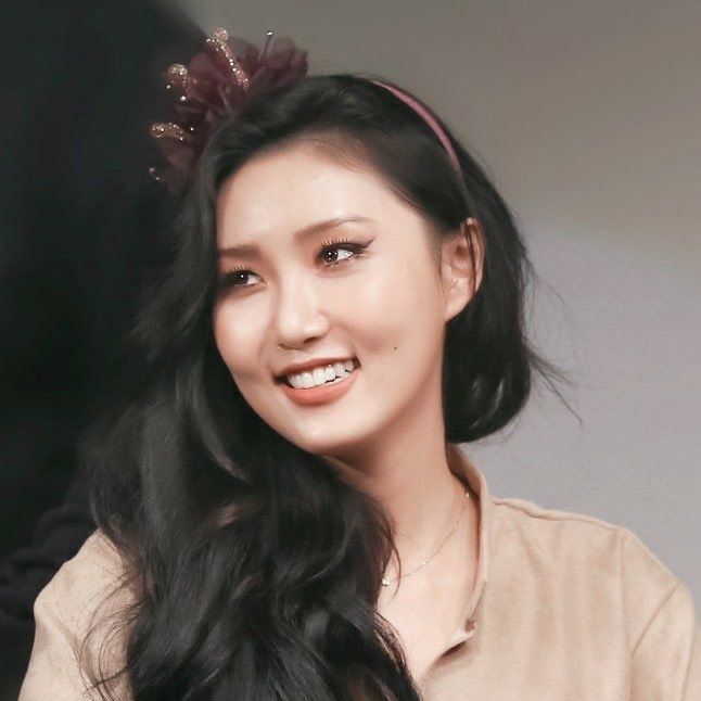 Recent activity shot of Hwasa (MAMAMOO)