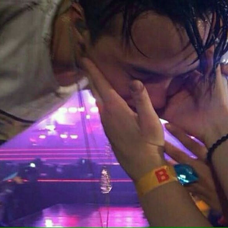 A moment captured by G-DRAGON (BIGBANG)'s fan