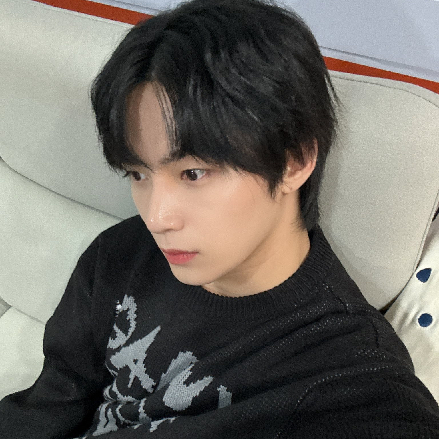 Latest photo of HANGYEOM (OMEGA X)