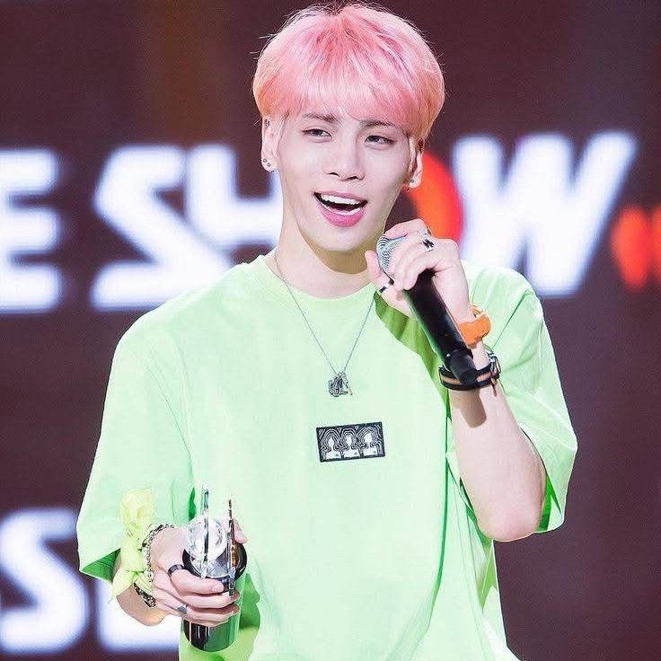 Latest photo of Jonghyun (SHINee)