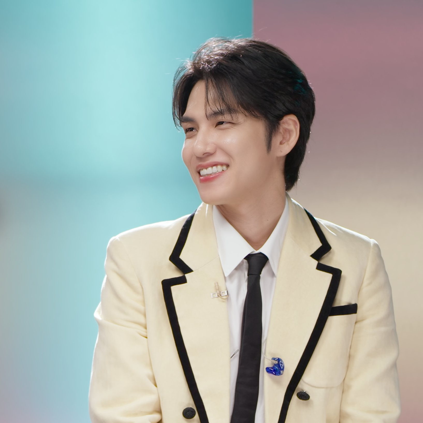 Potret di balik layar Wonpil (DAY6)