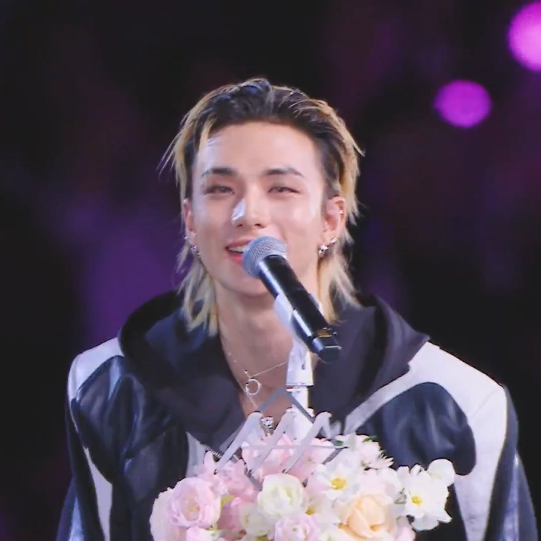 A moment captured by Hyunjin (Stray Kids)'s fan