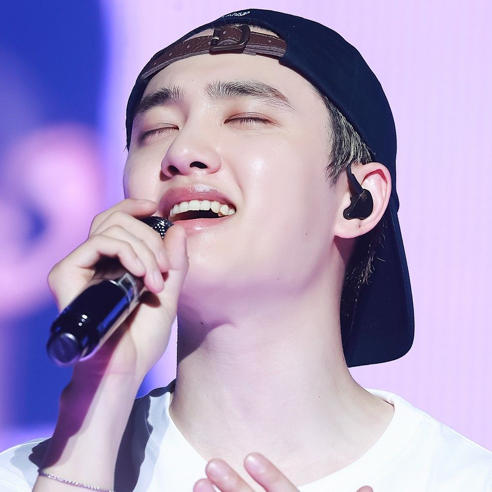 Momen yang diabadikan oleh penggemar D.O. (EXO)