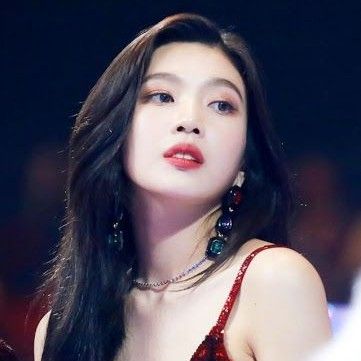 Latest photo of Joy (Red Velvet)