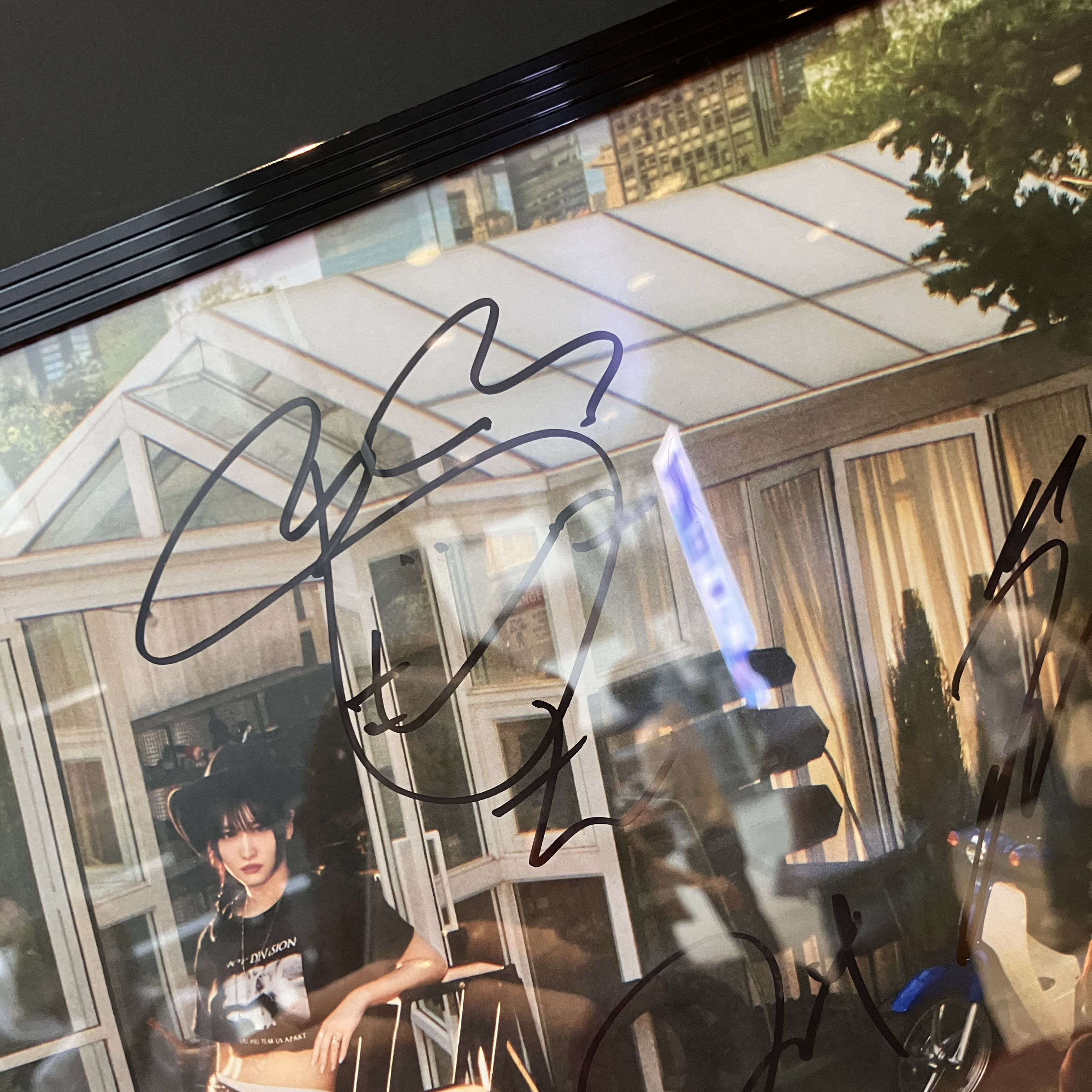 Recent activity shot of Momo (TWICE)