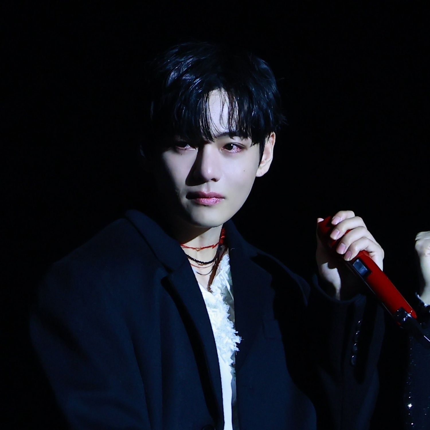 V (防彈少年團)的最新活動照片