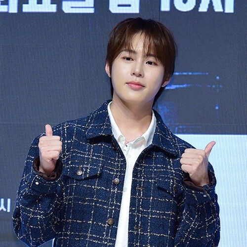 하성운의 비하인드 컷