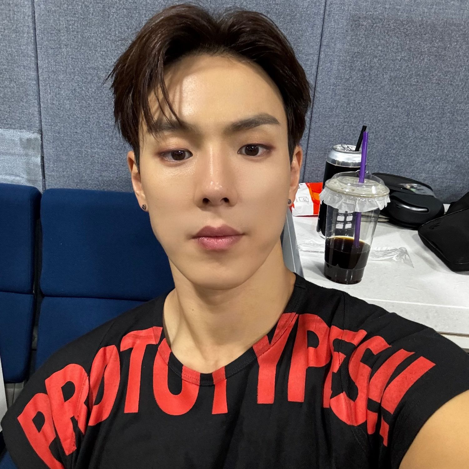 A moment captured by Shownu (MONSTA X)'s fan