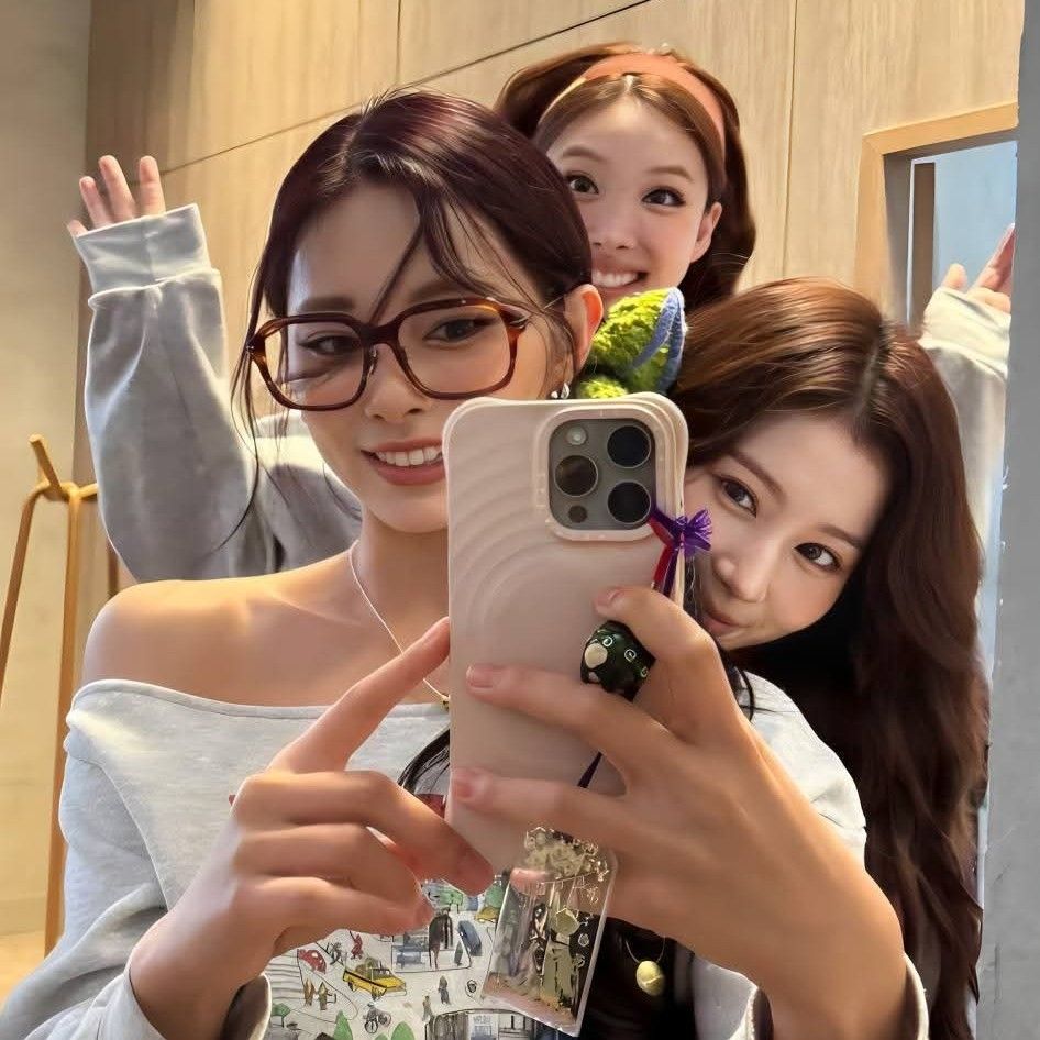 TWICEの最新写真