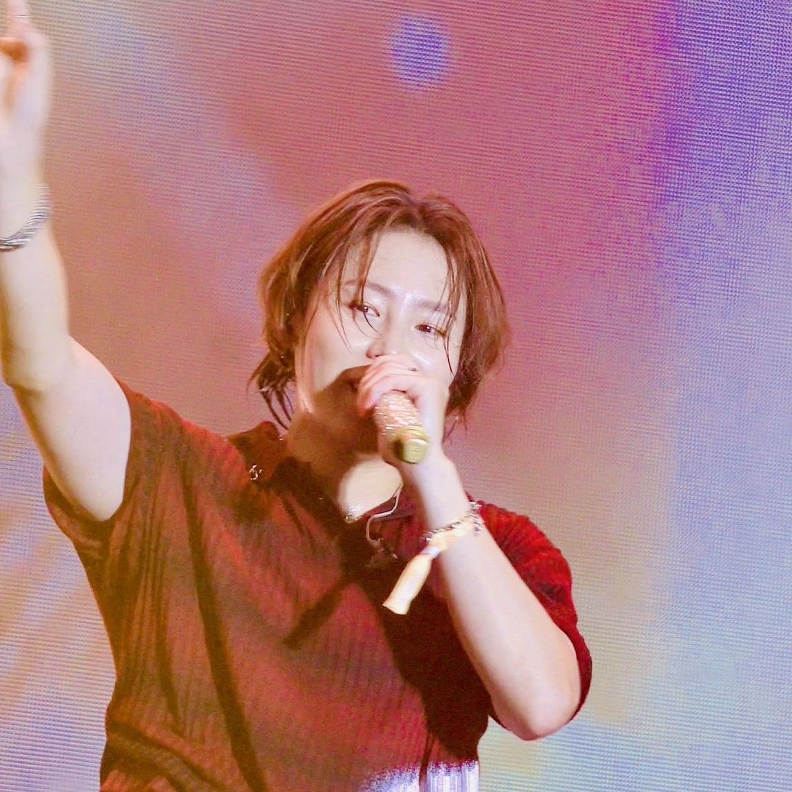 A moment captured by Ha Sungwoon's fan