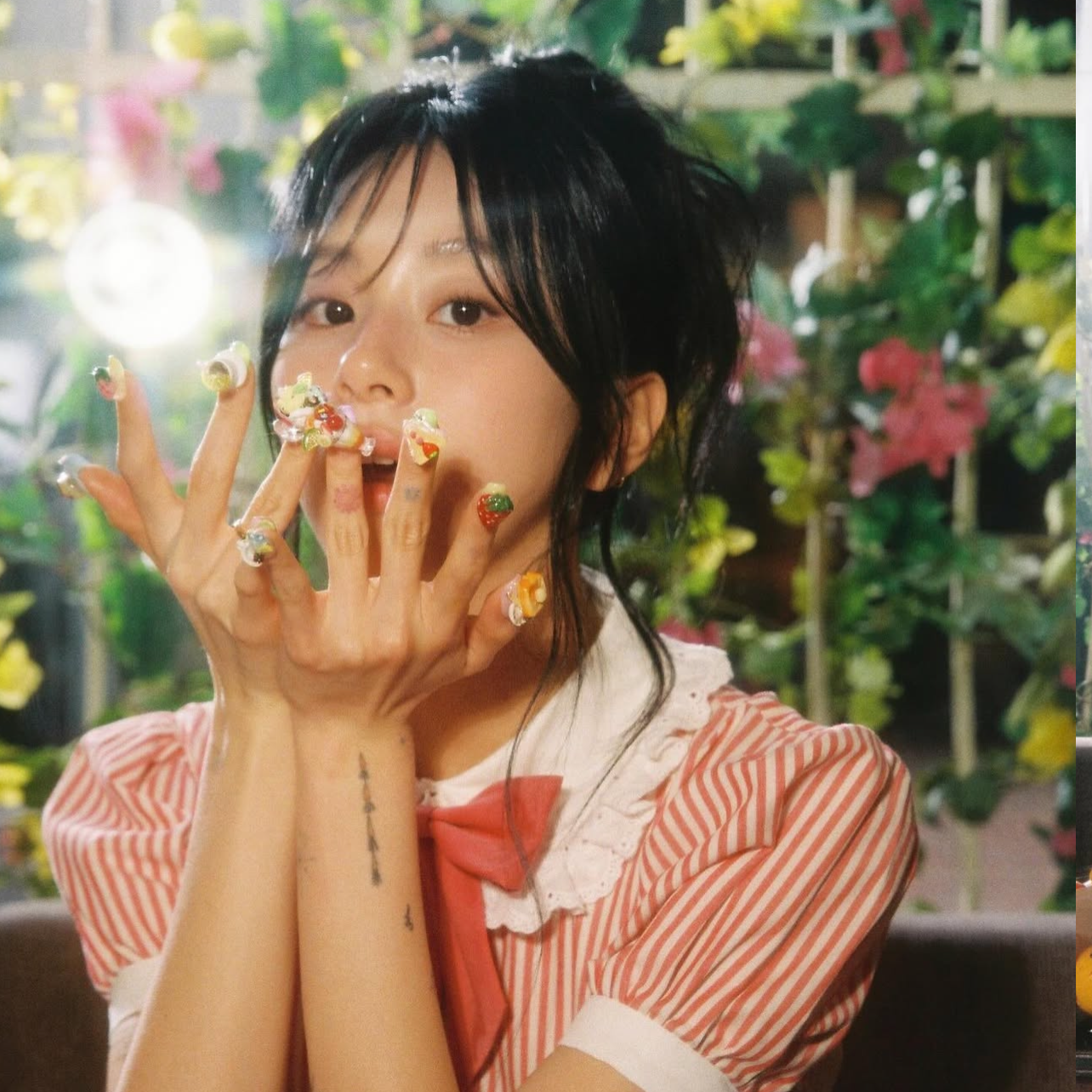 A moment captured by Chaeyoung (TWICE)'s fan