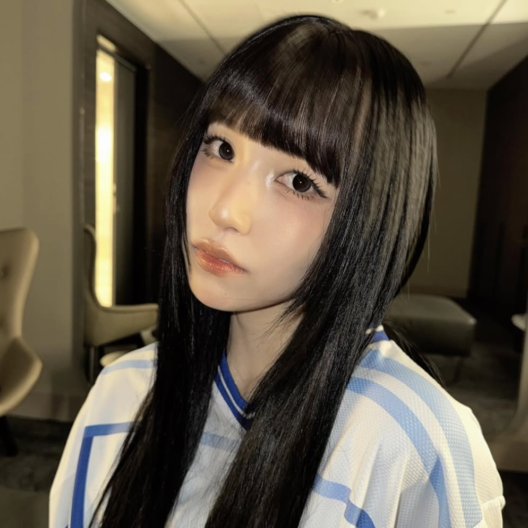 Recent activity shot of Mina (TWICE)