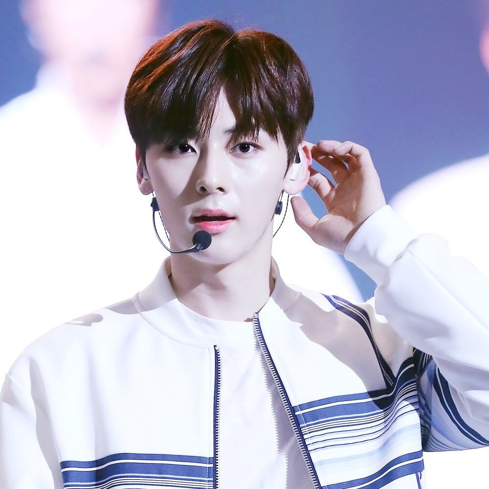Recent activity shot of Hwang Minhyun