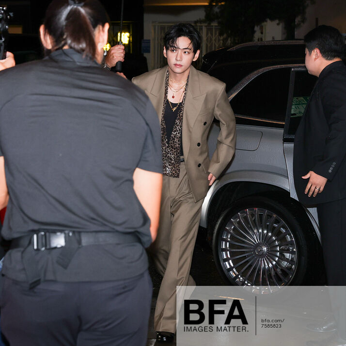 뷔 (방탄소년단)의 비하인드 컷