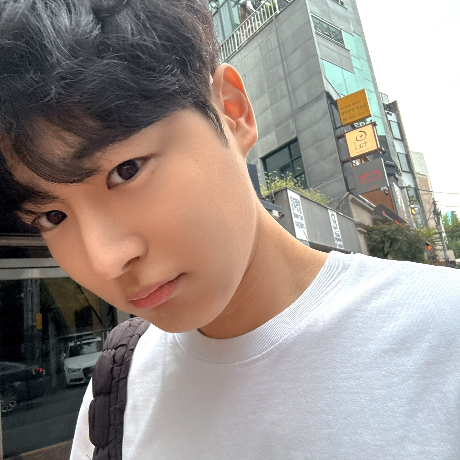 Latest photo of Choi Byungchan
