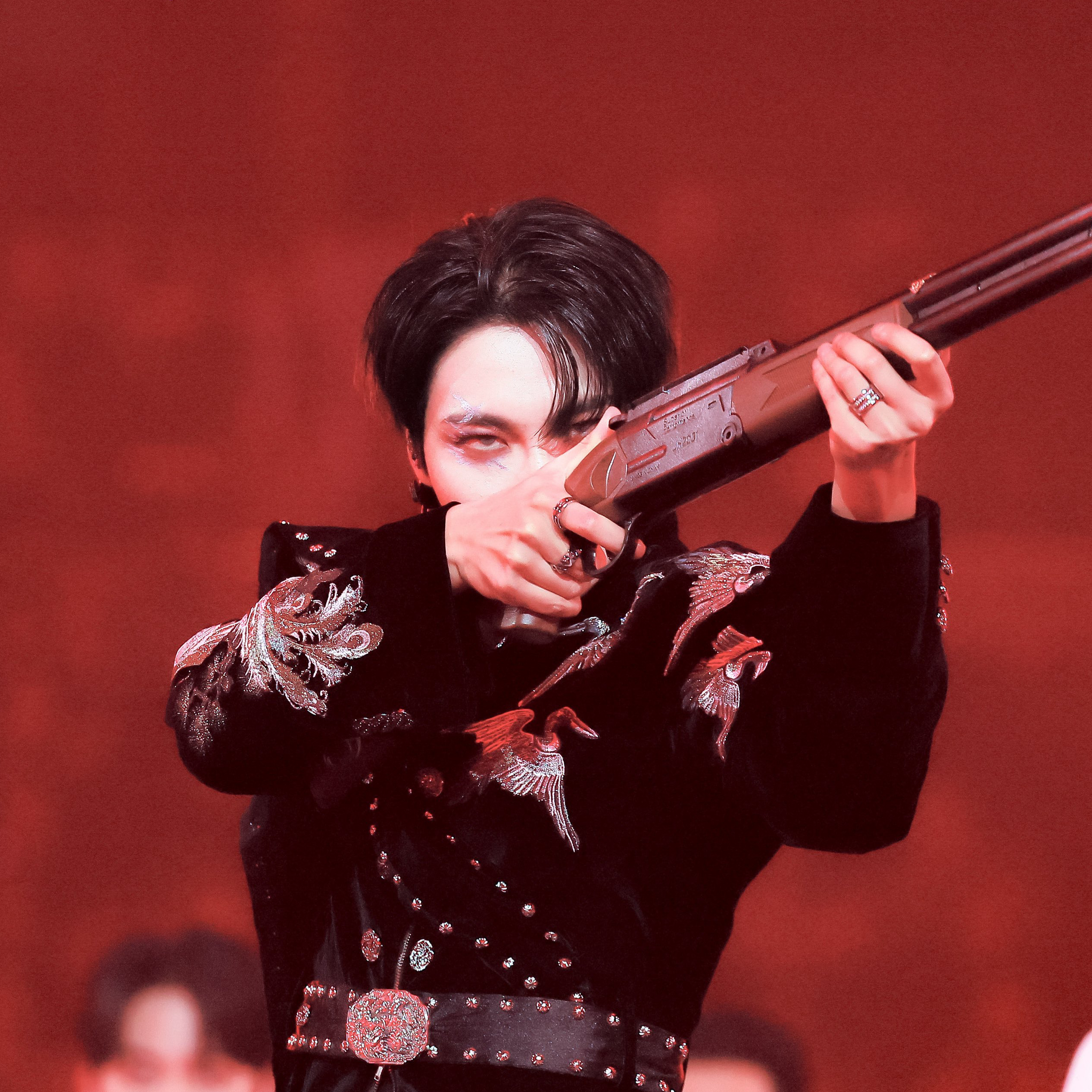 Behind-the-scenes cut of Seonghwa (ATEEZ)