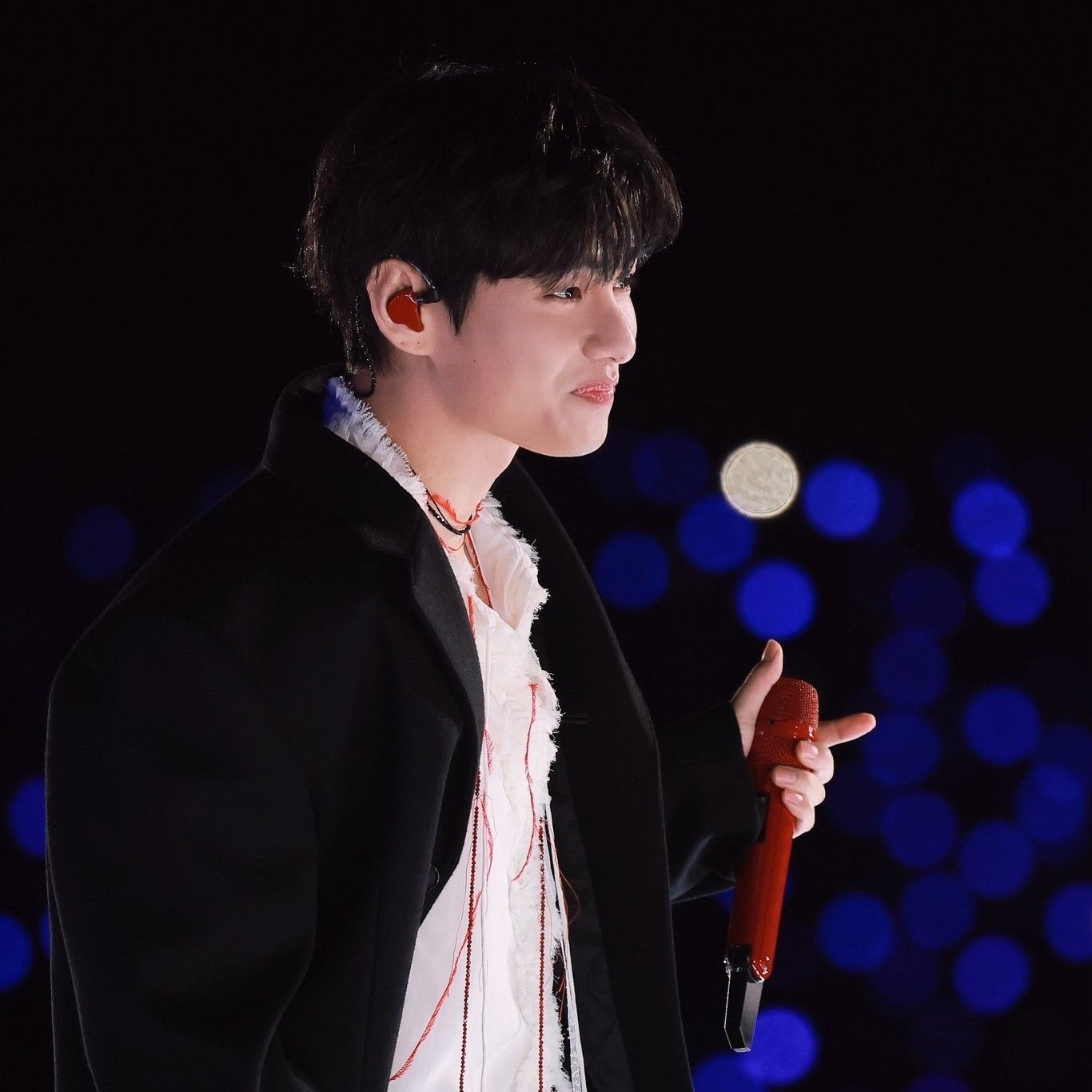 Recent activity shot of V (BTS)