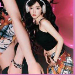 Latest photo of Cheng Xiao