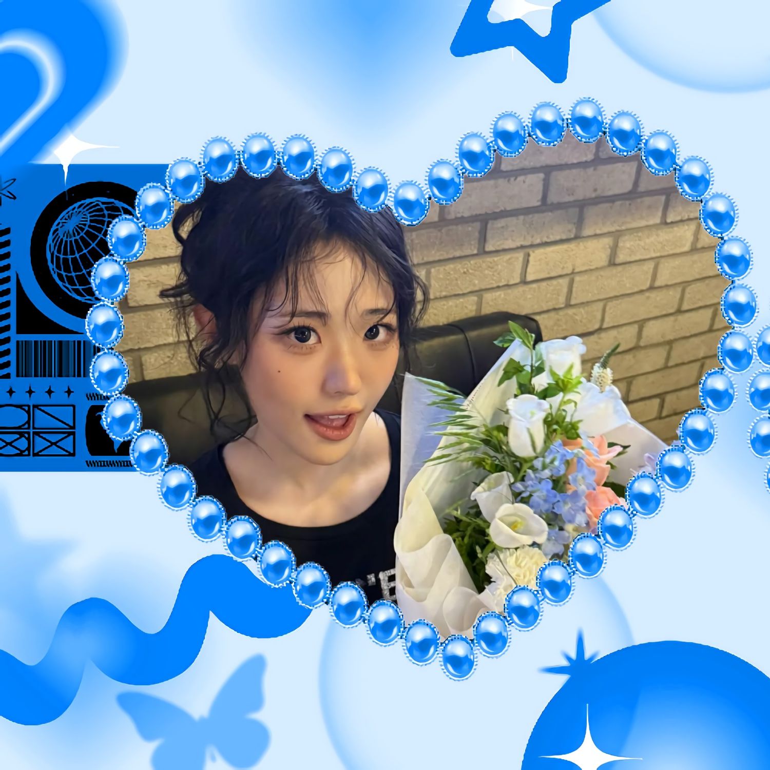 Recent activity shot of Hina (QWER)