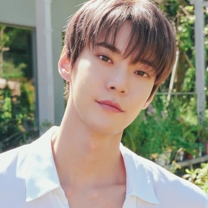 Behind-the-scenes cut of Doyoung (NCT 127)