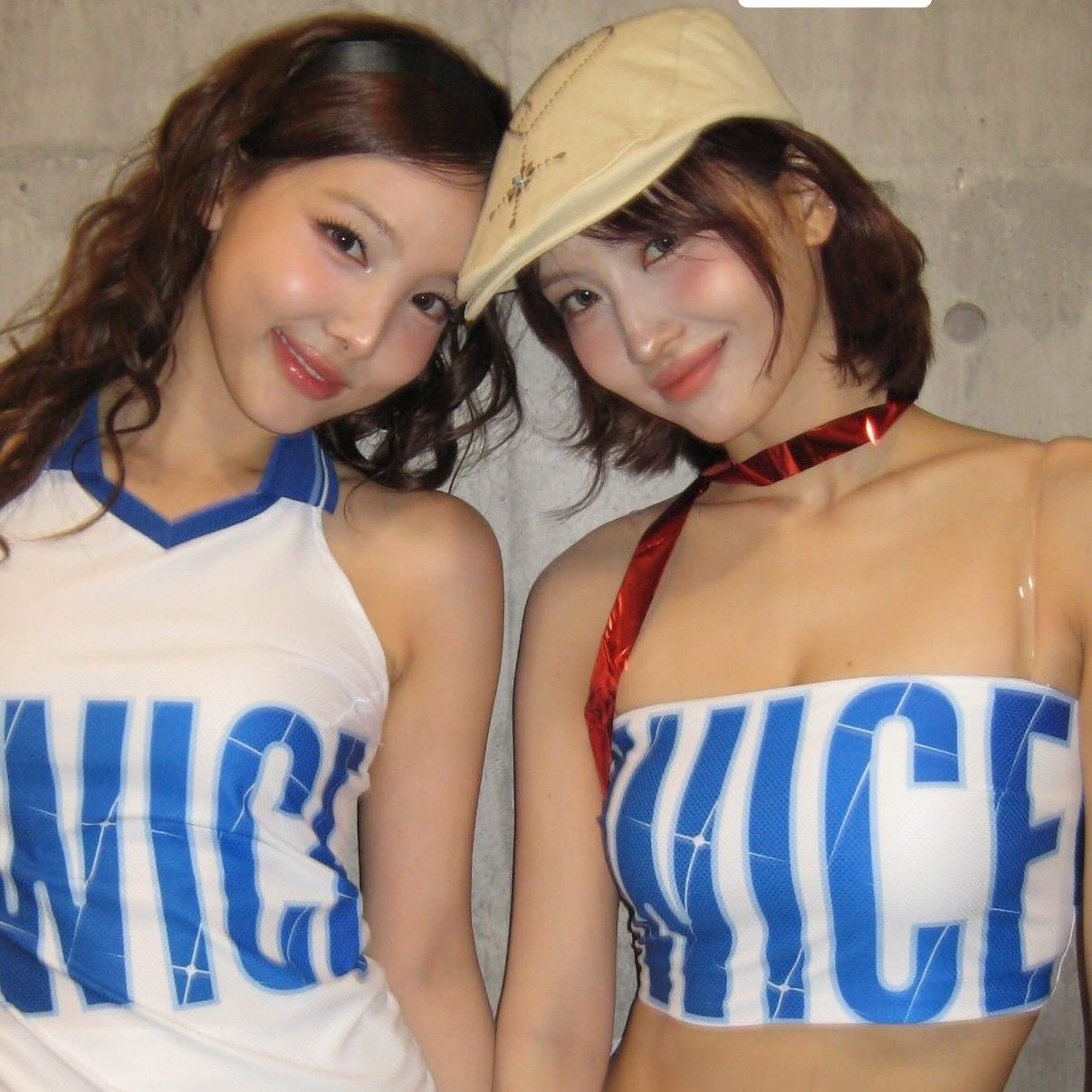 Foto aktivitas terbaru Momo (TWICE)