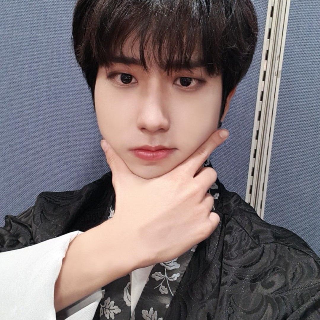 A moment captured by HAN (Stray Kids)'s fan