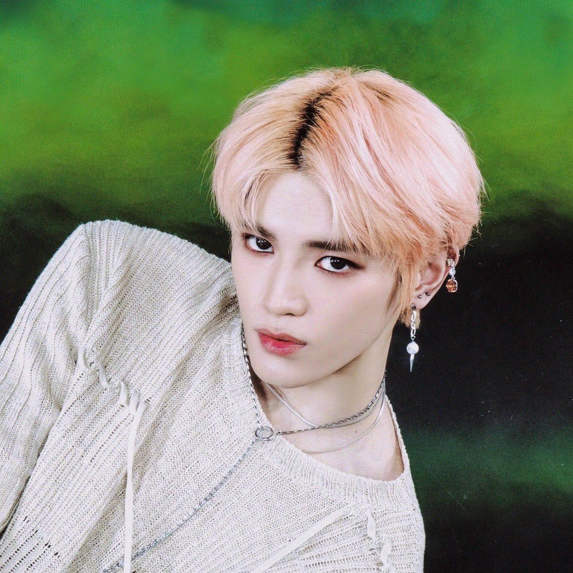 Behind-the-scenes cut of Taeyong (NCT 127)