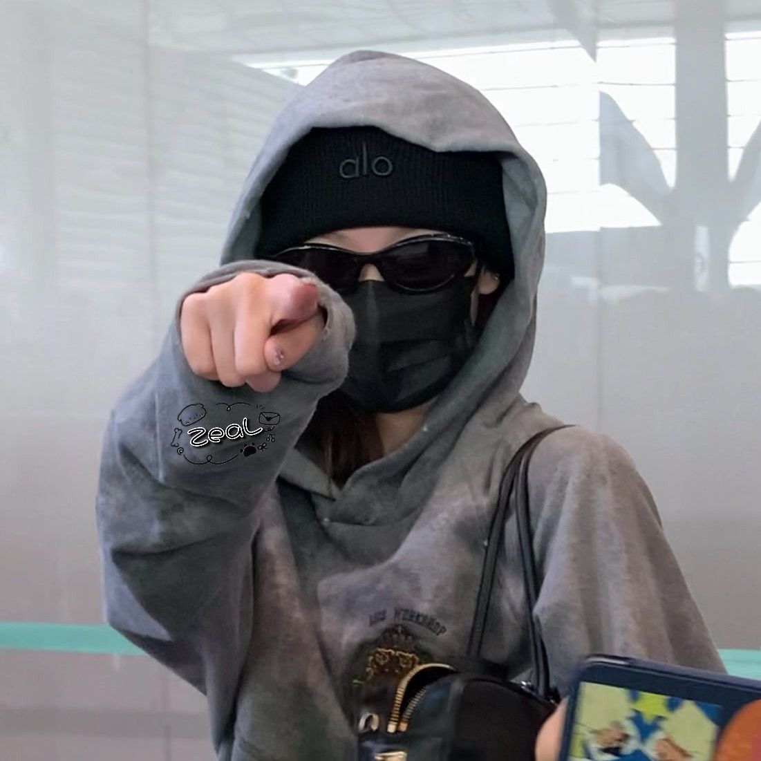 사나 (TWICE) 최근 활동샷