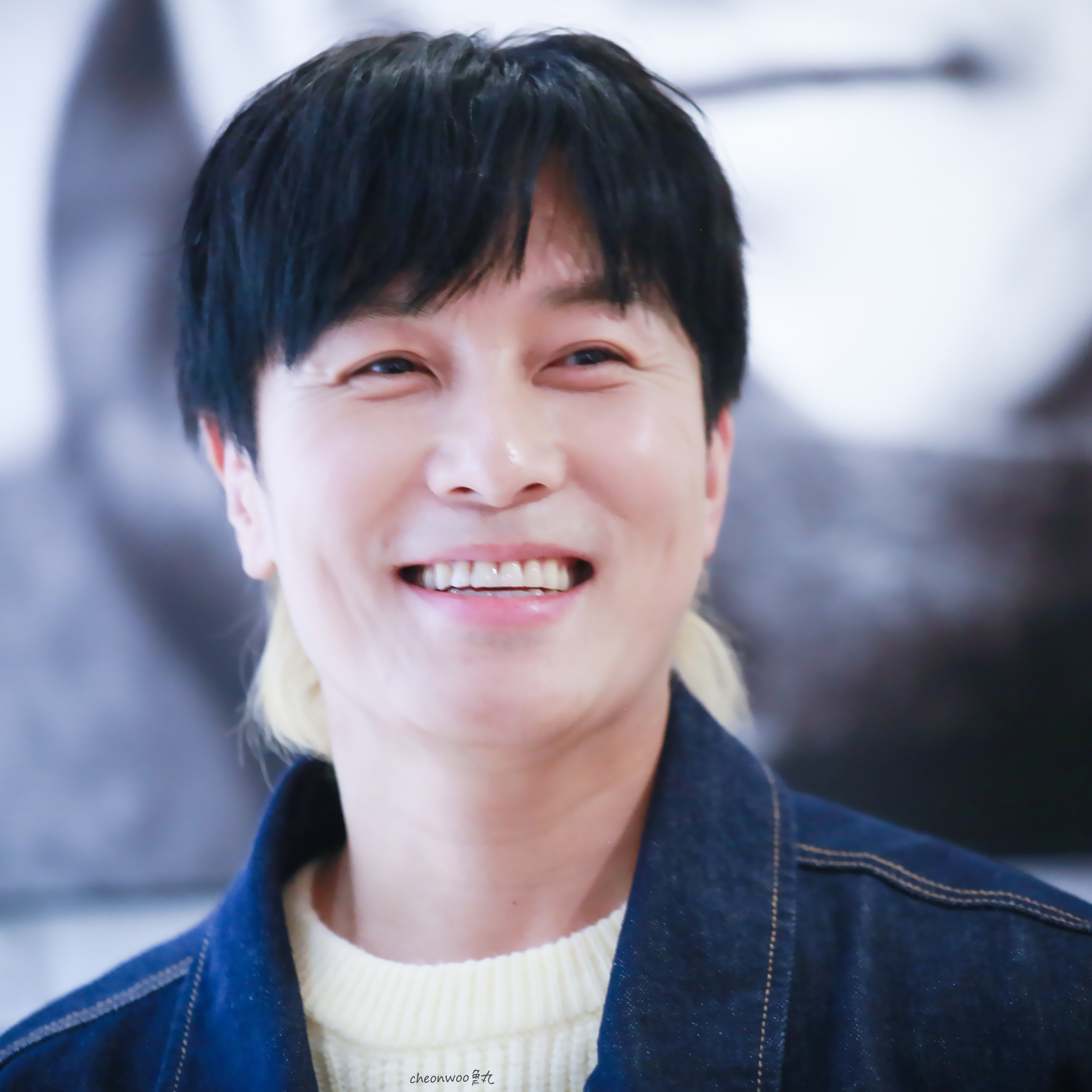 A moment captured by Kim Dongwan (SHINHWA)'s fan