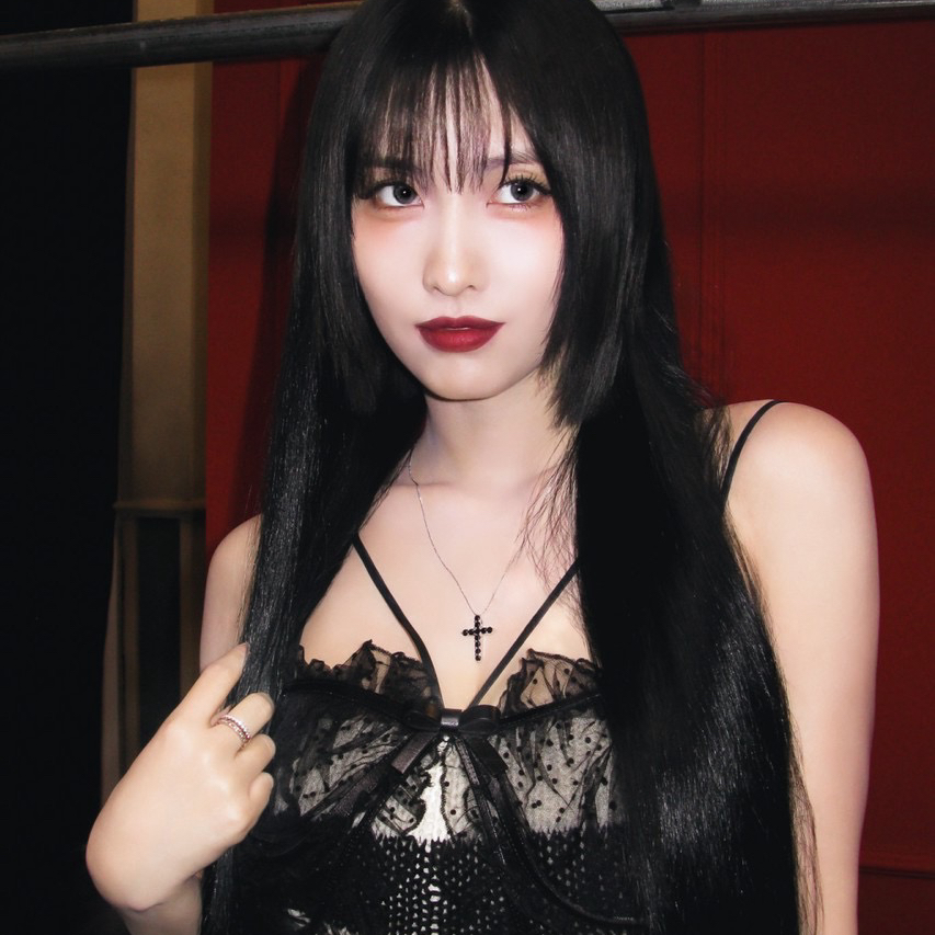 Momo (TWICE)的最新活動照片