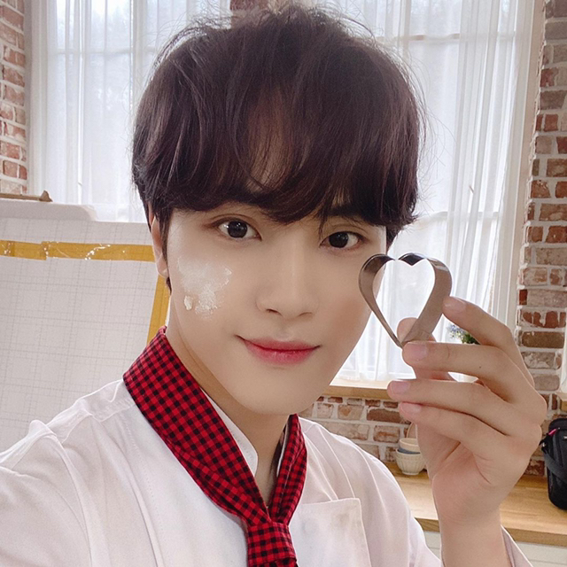 A moment captured by Ju Haknyeon (THE BOYZ)'s fan