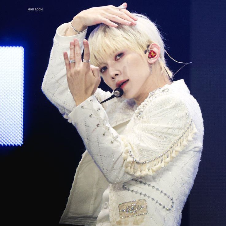 Behind-the-scenes cut of ATEEZ