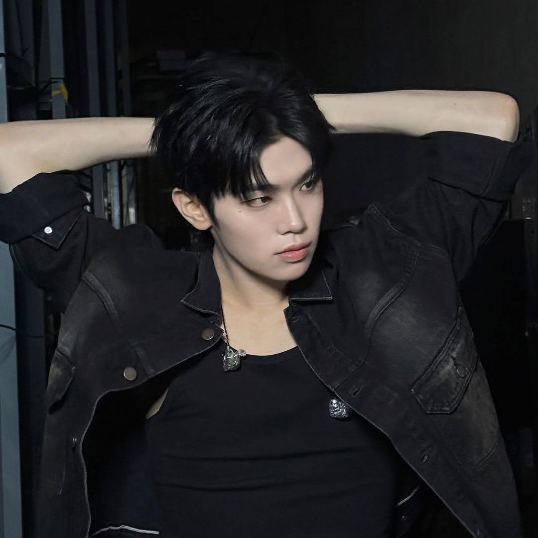 Latest photo of Kim Taerae (ZEROBASEONE)