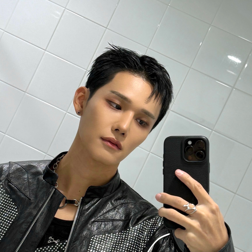 Latest photo of Seunghun (B.D.U)