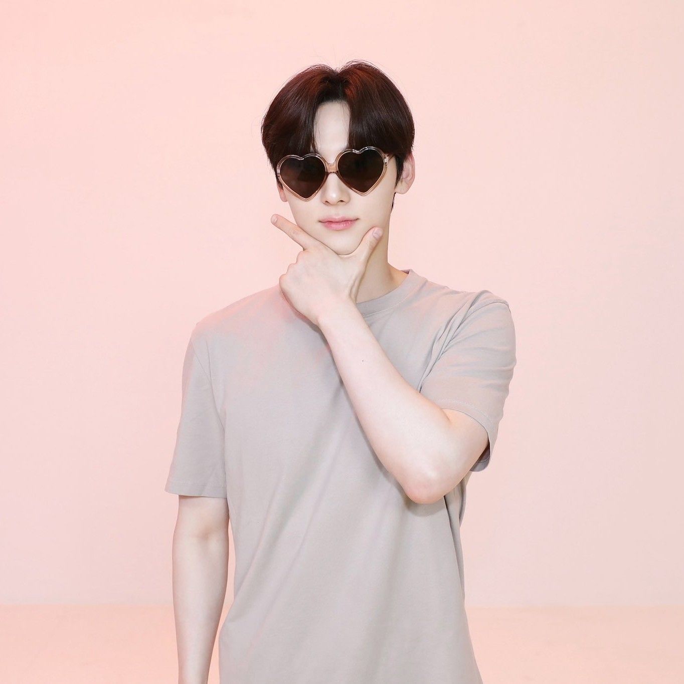 Recent activity shot of Hwang Minhyun