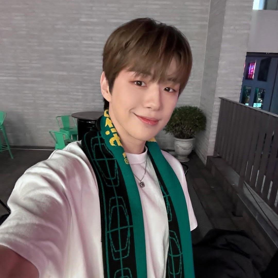 Latest photo of Kang Daniel