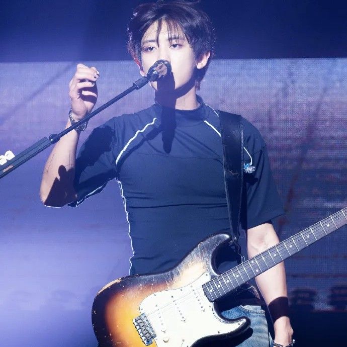 Foto aktivitas terbaru EXO