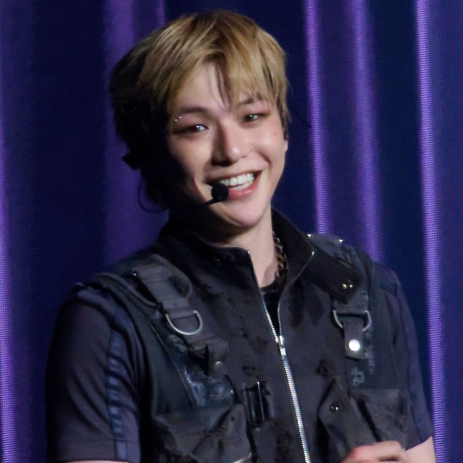 Behind-the-scenes cut of Kang Daniel