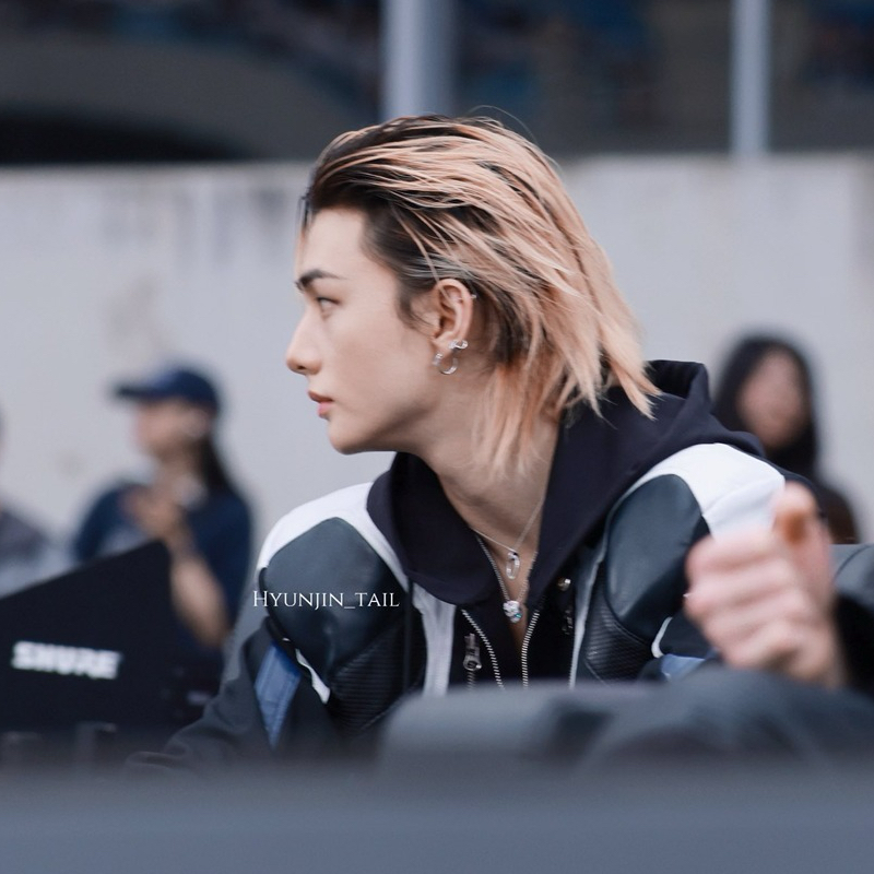 Latest photo of Hyunjin (Stray Kids)