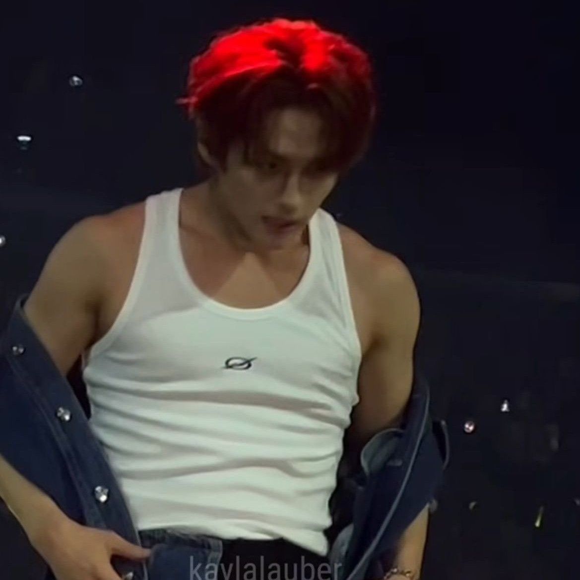 Lee Know (Stray Kids)的幕后花絮