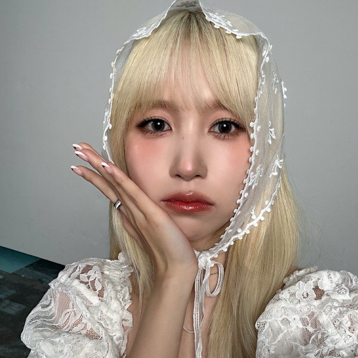 Foto terbaru Mina (TWICE)