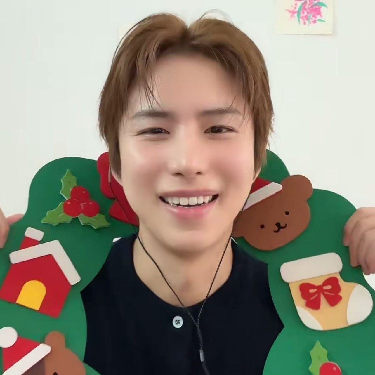 A moment captured by Wow (A.C.E)'s fan