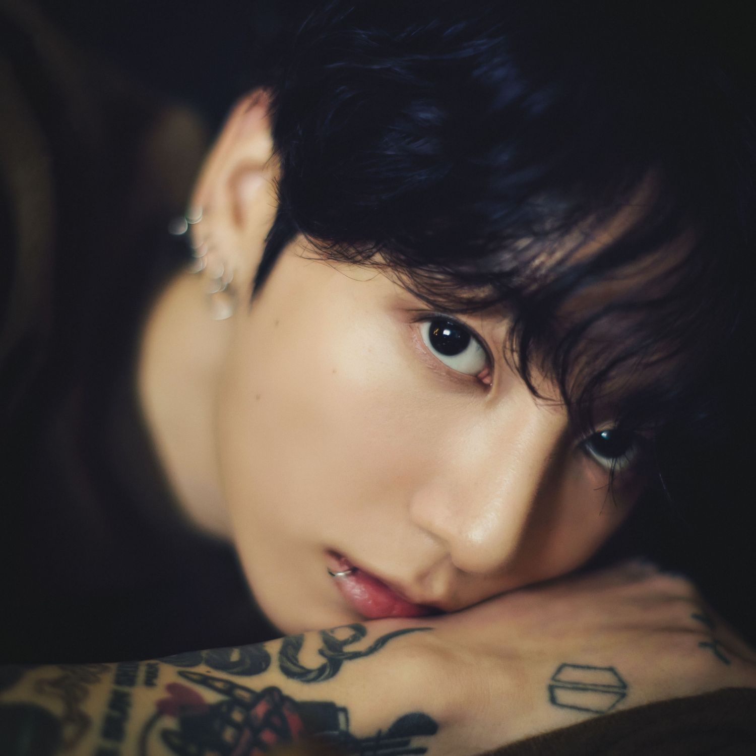 Behind-the-scenes cut of RM (BTS)